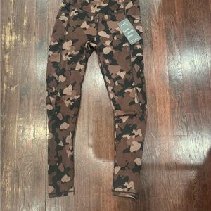 Camouflage Leggings with Stretchy Waistband